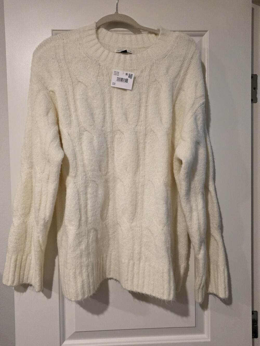 NEW! American Eagle Outfitters Cream Sweater